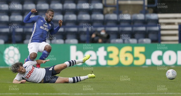 270620 - Preston North End v Cardiff City - Sky Bet Championship - Ben Pearson of Preston North End makes a sliding tackle to take the ball away from Junior Hoilett of Cardiff