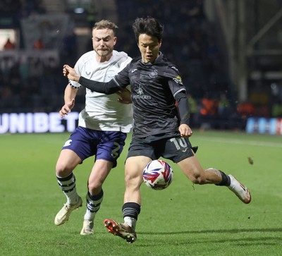 040325 - Preston North End v Swansea City - Sky Bet Championship - Eom Ji-sung of Swansea and Ryan Porteous of Preston North End