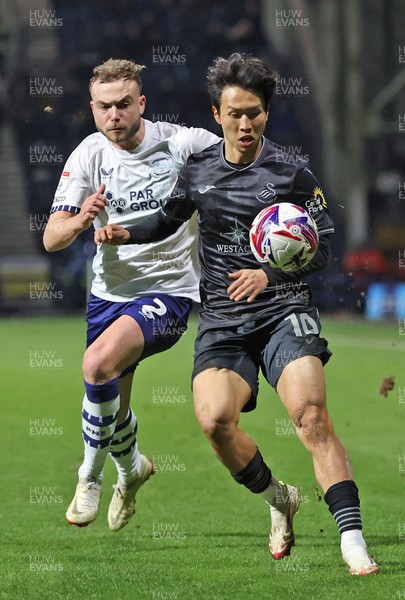 040325 - Preston North End v Swansea City - Sky Bet Championship - Eom Ji-sung of Swansea and Ryan Porteous of Preston North End