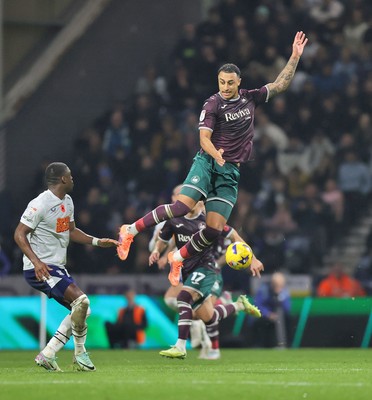 051125 - Preston North End v Swansea City - Sky Bet Championship - Adam Idah of Swansea outheads the opposition