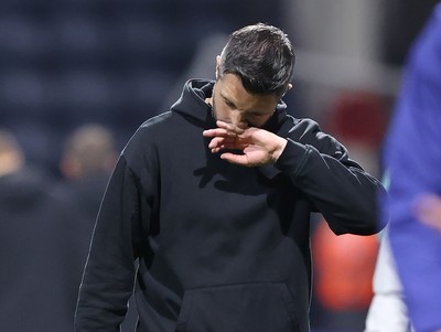 051125 - Preston North End v Swansea City - Sky Bet Championship - Swansea manager Alan Sheehan not happy with team performance
