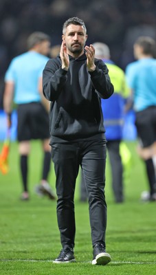 051125 - Preston North End v Swansea City - Sky Bet Championship - Swansea manager Alan Sheehan applauds the travelling fans at the end of the match