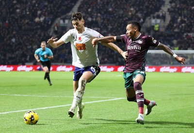 051125 - Preston North End v Swansea City - Sky Bet Championship - Ronald of Swansea and Jordan Storey of Preston North End