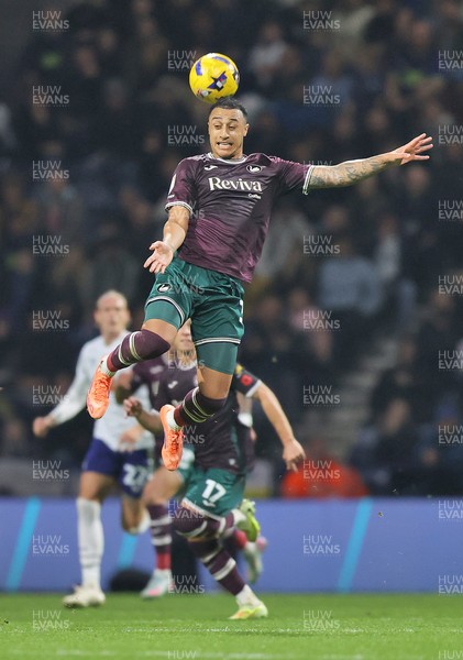 051125 - Preston North End v Swansea City - Sky Bet Championship - Adam Idah of Swansea outheads the opposition