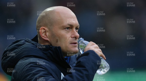 120119 - Preston North End v Swansea City - Sky Bet Championship -  Manager Alex Neil of Preston North End at the start of the match  