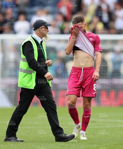 260823 - Preston North End v Swansea City - Sky Bet Championship - Matt Grimes of Swansea dejected at the end of the match
