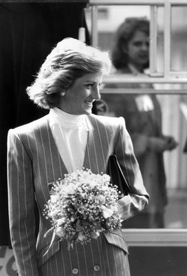 020589 - Picture shows Princess Diana at Cardiff Station