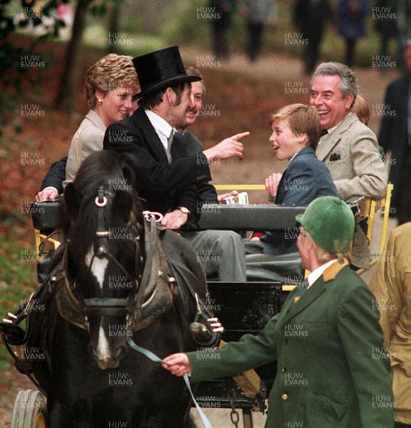 271093 - Princess Diana with William and Harry visit the Welsh Folk Museum St Fagans near Cardiff, South Wales - 