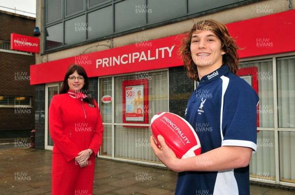 240212- WRU-Principality Player of the MonthJoe Tomalin-Reeves of Swansea RFC, WRU-Principality Premiership Player of the Month, with Rhian Davis, Senior Branch Manager, Principality Building Society, Swansea