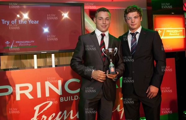 280513 - WRU Principality Premiership Awards Dinner - Wales's Harry Robinson, right, presents Steffan Andrews with the Try of The Year Award