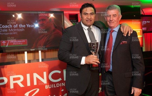 280513 - WRU Principality Premiership Awards Dinner - WRU National Coach Development Manager Allan Lewis presents Pontypridd coach Dale McIntosh with the Coach of the Year Award