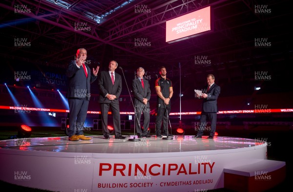 080915 - Launch of Principality Stadium, Cardiff - Wales Rugby Team coach Warren Gatland, left, Graeme Yorston, Group Chief Executive of the Principality Building Society, centre left,  Gareth Davies, Chairman of the Welsh Rugby Union, centre right, and Wales Rugby Captain Sam Warburton during the announcement of the changing of the name of the Millennium Stadium to the Principality Stadium