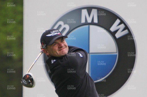 220513 - BMW PGA Golf ChampionshipPro-Celebrity Event - Paul Lawrie in full swing