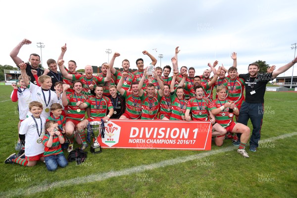 130517 - Pwllheli v Bala Presentation - WRU National League One Division North - Pwllheli lift the bowl