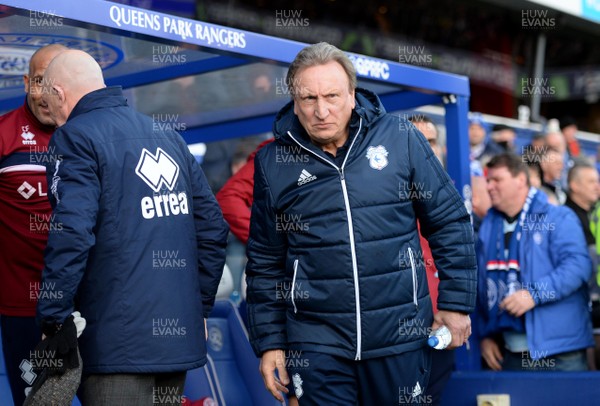 010118 - Queens Park Rangers v Cardiff City - Sky Bet Championship - Cardiff City manager Neil Warnock looks on before kick off