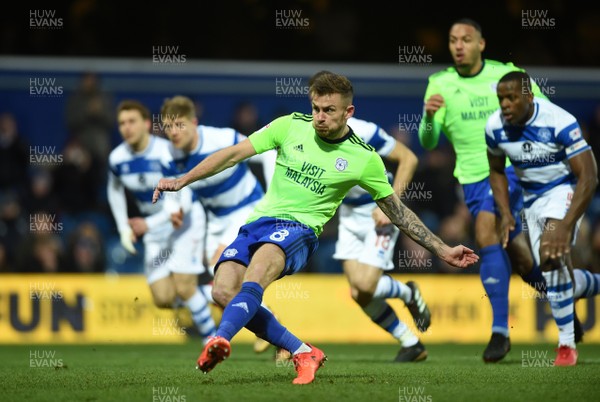 010118 - Queens Park Rangers v Cardiff City - Sky Bet Championship - Joe Ralls of Cardiff City scores from the penalty spot