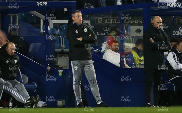 010120 - Queens Park Rangers v Cardiff City, Sky Bet Championship - Cardiff City manager Neil Harris looks on in the closing minutes of the match