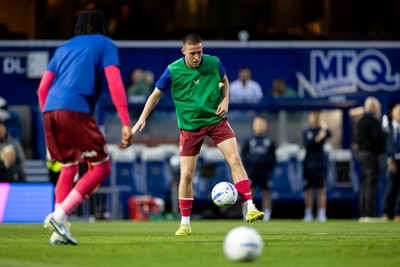 020926 - Queens Park Rangers v Cardiff City - Sky Bet Championship - Jack Moylan of Cardiff City warming up