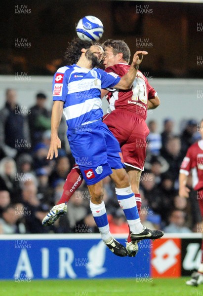 08.11.08 - Champonship Football Queens Park Rangers v Cardiff City QPR's Damiano Tommasi and Cardiff's Stephen McPhail compete 