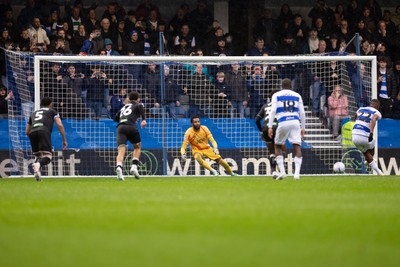 241026 - Queens Park Rangers v Swansea City - Sky Bet Championship - Richard Kon� of Queens Park Rangers shots a penalty kick to score their sides third goal