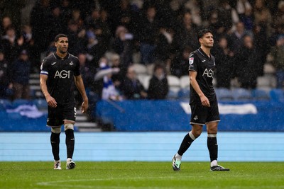 241026 - Queens Park Rangers v Swansea City - Sky Bet Championship - Ben Cabango and Marko Stamenic of Swansea City look dejected