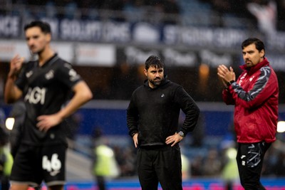 241026 - Queens Park Rangers v Swansea City - Sky Bet Championship - V�tor Matos, Manager of Swansea City, looks dejected after their sides defeat