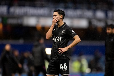 241026 - Queens Park Rangers v Swansea City - Sky Bet Championship - Stephen Eustaquio of Swansea City gestures after their sides defeat