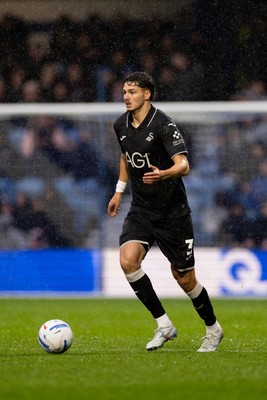 241026 - Queens Park Rangers v Swansea City - Sky Bet Championship - Jenson Seelt of Swansea City in action