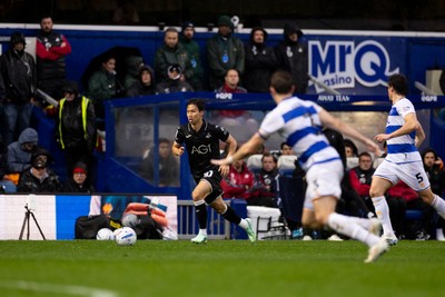 241026 - Queens Park Rangers v Swansea City - Sky Bet Championship - Jisung Eom of Swansea City 