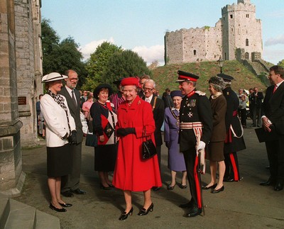 Queen Cardiff Castle 151093