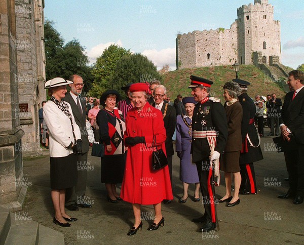 151093 - The Queen arrives at Cardiff Castle with Lord Lt of Glamorgan Captain Norman Lloyd-Edwards