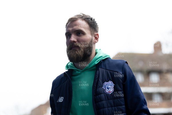 010124 - Queens Park Rangers v Cardiff City - Sky Bet Championship - Jak Alnwick of Cardiff City arrives at the stadium prior to the game