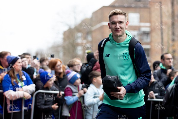 010124 - Queens Park Rangers v Cardiff City - Sky Bet Championship - Matthew Turner of Cardiff City arrives at the stadium prior to the game