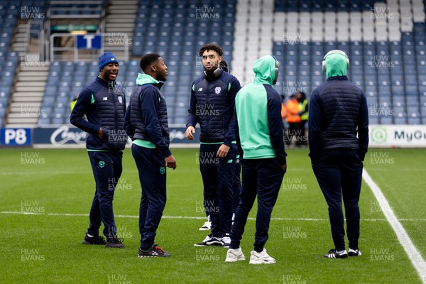 010124 - Queens Park Rangers v Cardiff City - Sky Bet Championship - Players of Cardiff City walk on pitch prior to the game