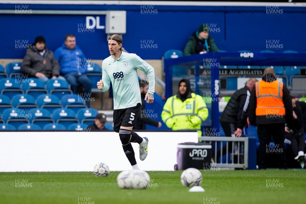 050322 - Queens Park Rangers v Cardiff City - Sky Bet Championship - Aden Flint of Cardiff City warms up