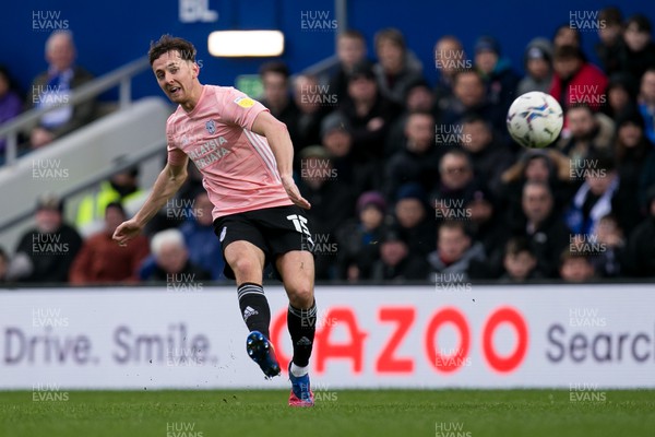 050322 - Queens Park Rangers v Cardiff City - Sky Bet Championship - Ryan Wintle of Cardiff City controls the ball