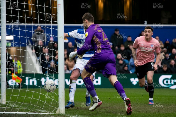 050322 - Queens Park Rangers v Cardiff City - Sky Bet Championship - Isaak Davies of Cardiff City scores