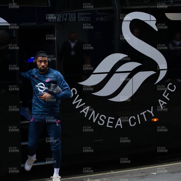 190923 - Queens Park Rangers v Swansea City - Sky Bet Championship - Josh Ginnelly of Swansea City arrives at Loftus Road