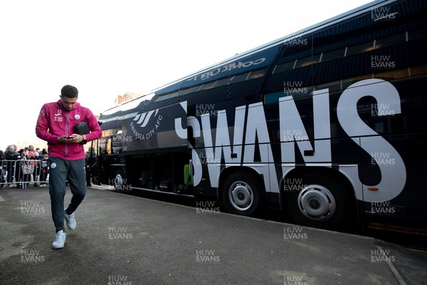 210123 - Queens Park Rangers v Swansea City - Sky Bet Championship - Swansea City squad arrives at Loftus Road
