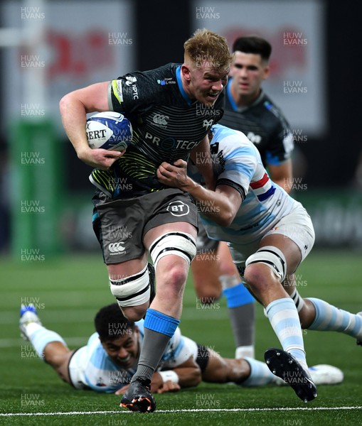 131219 - Racing 92 v Ospreys - Heineken Champions Cup - Sam Cross of Ospreys is tackled by Ben Volavola and Baptiste Chouzenoux of Racing 92