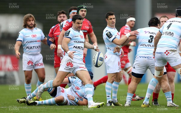 170116 - Racing 92 v Scarlets - European Champions Cup - Mike Phillips and Dan Carter of Racing 92