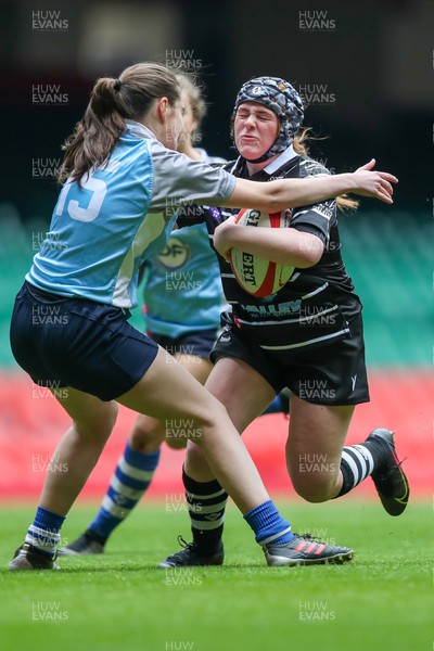 020423 - Ravens v Nelson Belles - WRU Girls U16 National Cup Final - Isla McMullen of Belles runs into Erin Beech of Ravens