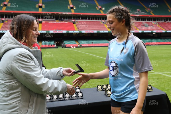 020423 - Ravens v Nelson Belles - WRU Girls U16 National Cup Final - Players and Officials receive their medals