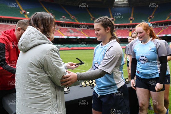 020423 - Ravens v Nelson Belles - WRU Girls U16 National Cup Final - Players and Officials receive their medals