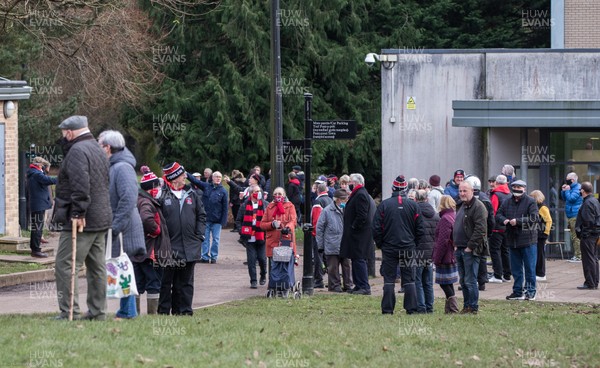 081220 -  Former players, club members and fans gather at Pontypool RFC on the route that the funeral cortege of Pontypool RFC legend Ray Prosser will make though Pontypool Park past Pontypool's clubhouse and ground