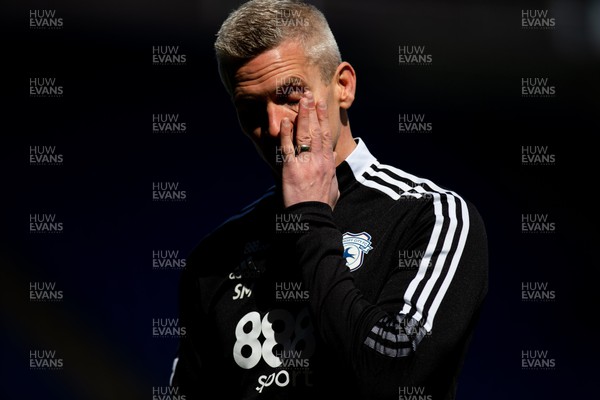 090422 - Reading v Cardiff City - Sky Bet Championship - Steve Morison of Cardiff City gestures