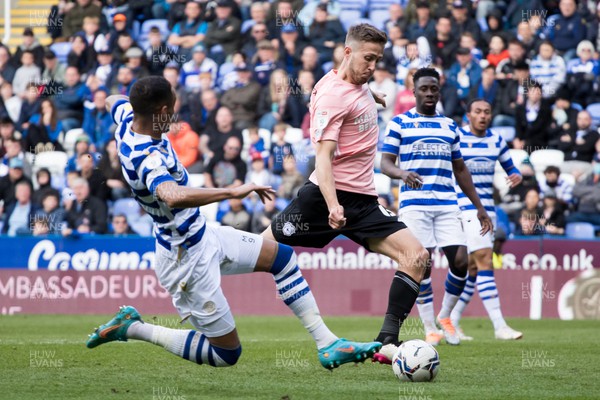 090422 - Reading v Cardiff City - Sky Bet Championship - Will Vaulks of Cardiff City scores a goal