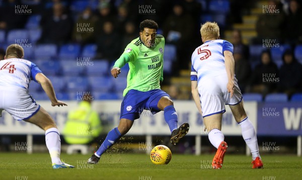 111217 - Reading v Cardiff City - SkyBet Championship - Nathaniel Mendez-Laing of Cardiff City is challenged by Paul McShane of Reading