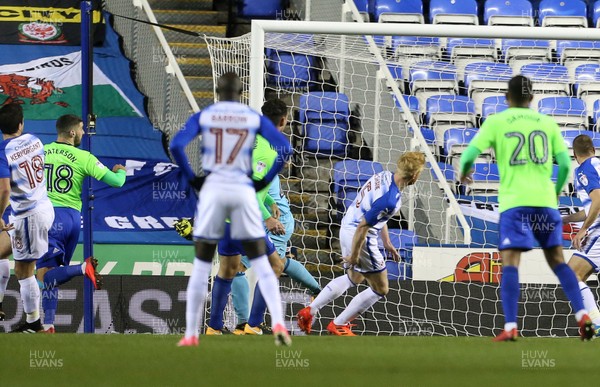 111217 - Reading v Cardiff City - SkyBet Championship - Callum Paterson of Cardiff City scores an own goal