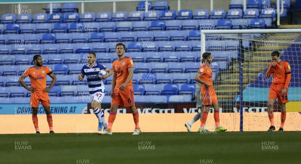 160421 Reading v Cardiff City, Sky Bet Championship - Cardiff players react as George Puscas of Reading picks the ball out of the net after Reading equine through Yakou Meite added time goal